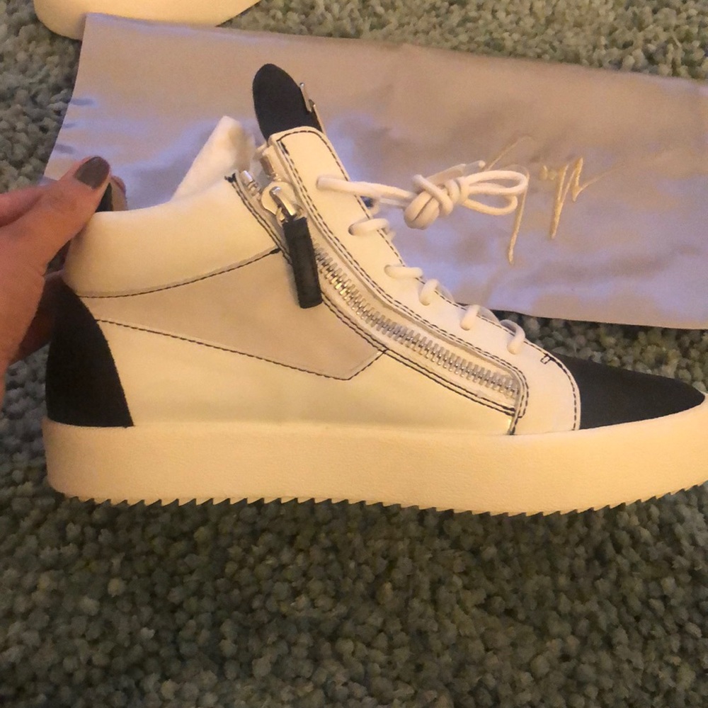 Giuseppe Zanetti - Picture 3 of 3